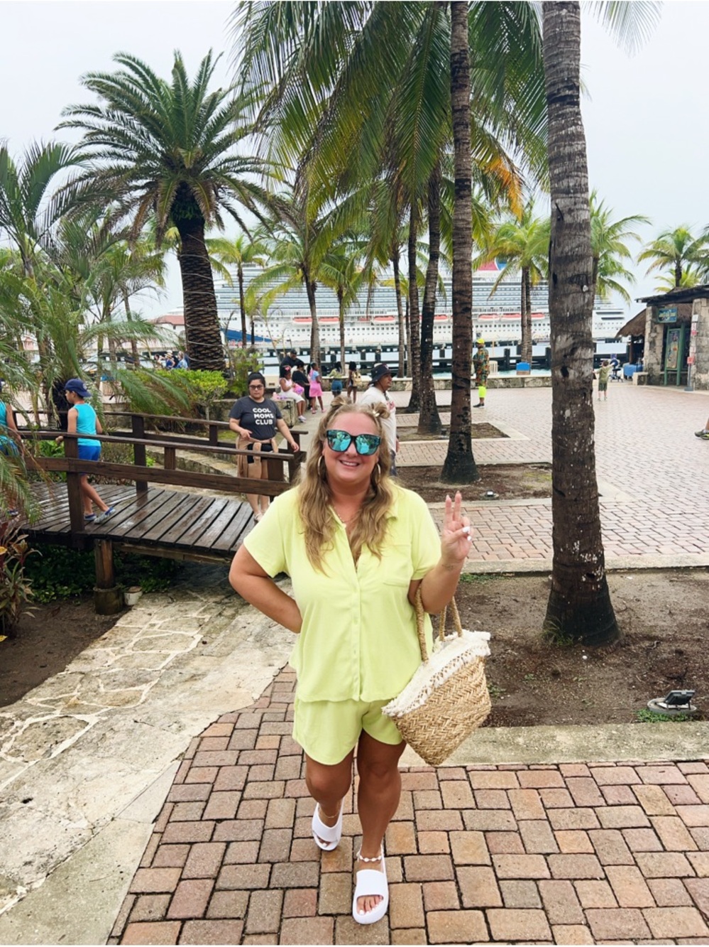 Time and Tru Lime Casual Shorts Set